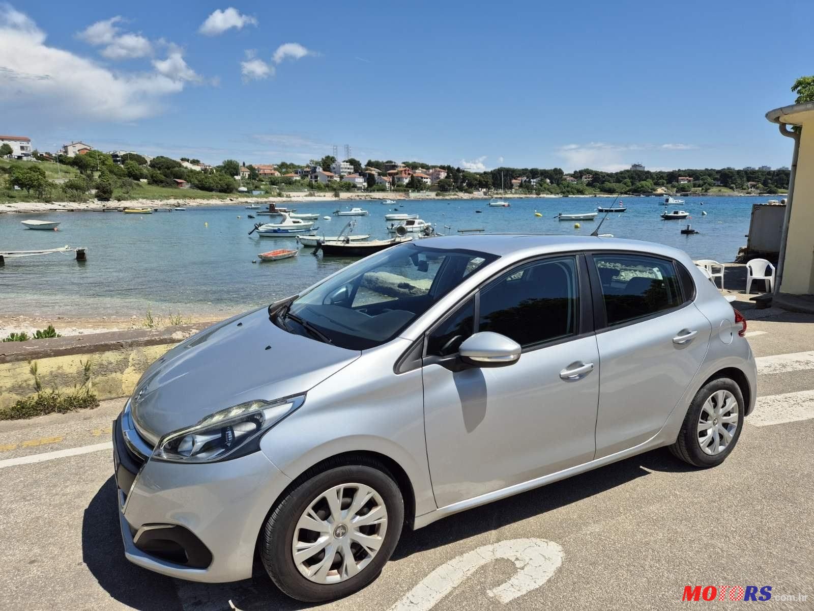 2016' Peugeot 208 1,2 Puretech photo #6