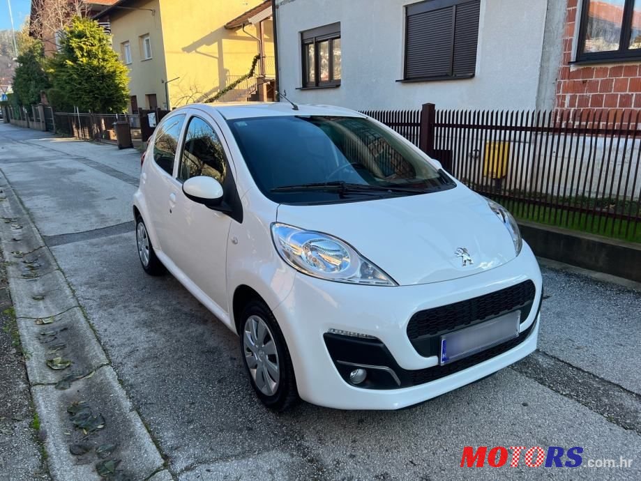 2013' Peugeot 107 1,0 photo #1