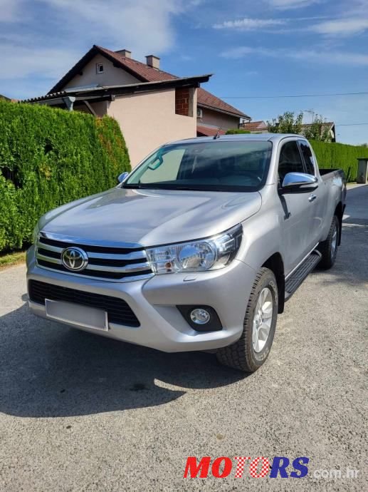 2017' Toyota Hilux photo #1