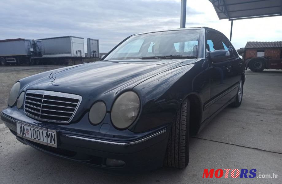2000' Mercedes-Benz E-Klasa 270 photo #1