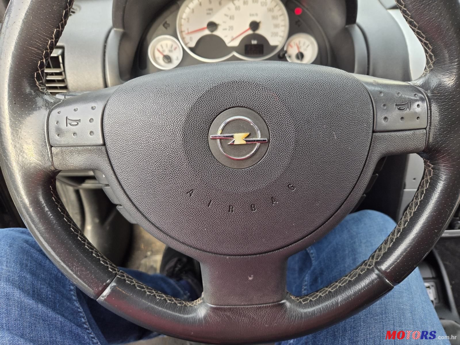 2004' Opel Corsa 1,3 Cdti photo #5