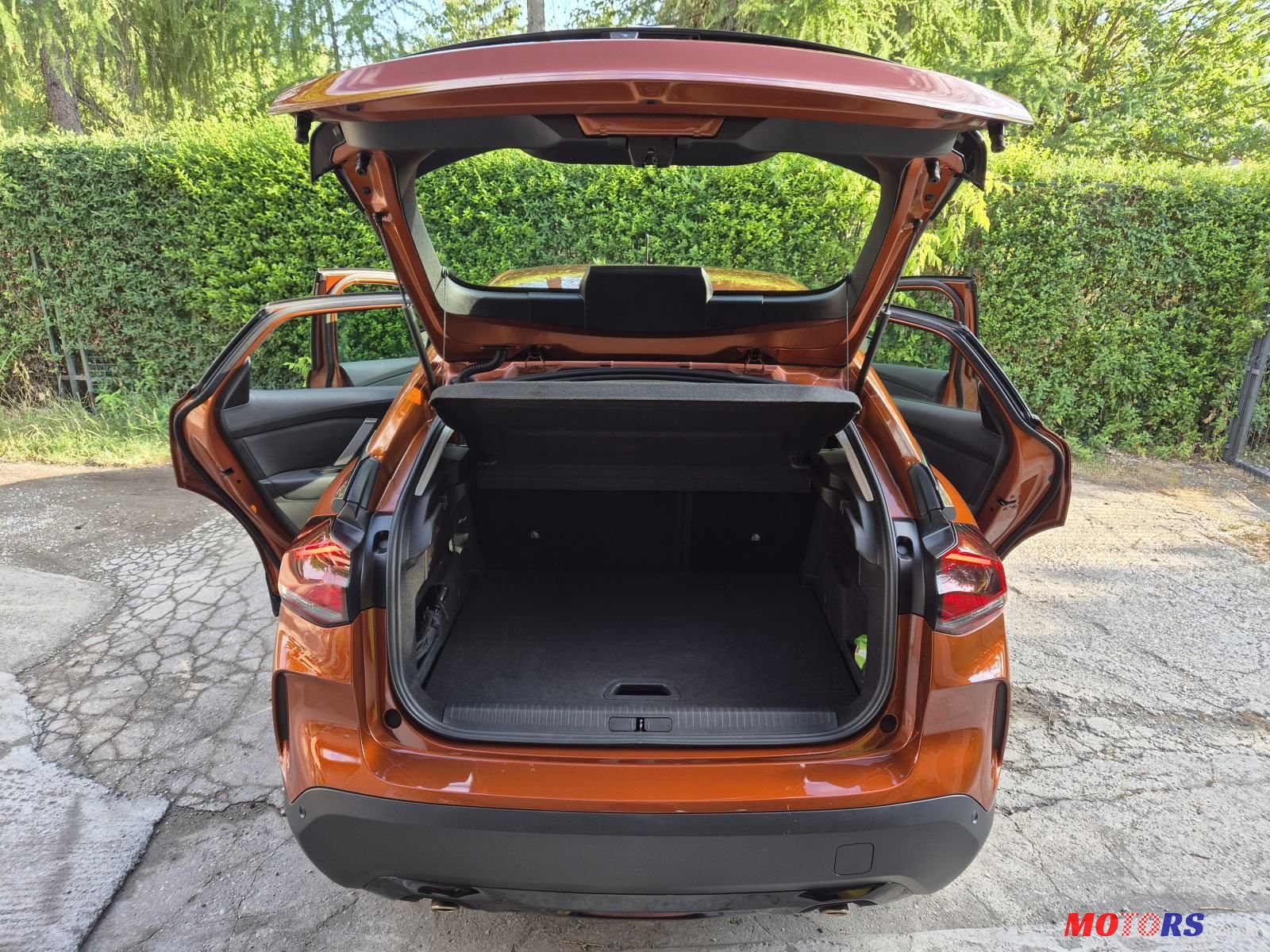 2022' Citroen C4 photo #6