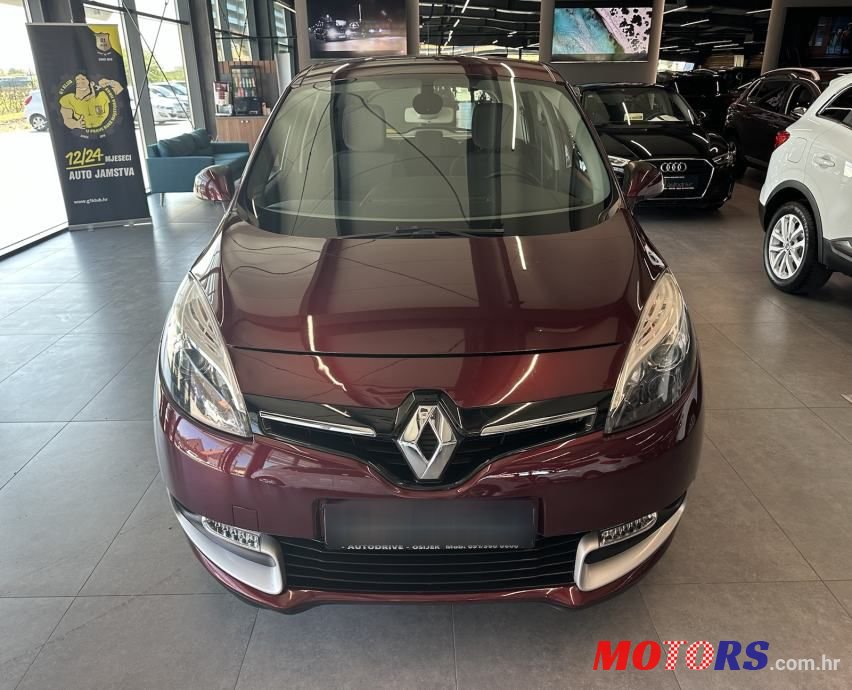 2014' Renault Scenic Dci photo #2