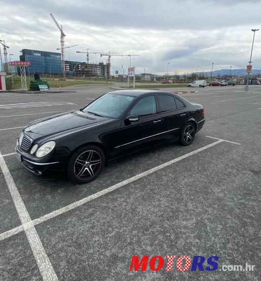 2004' Mercedes-Benz E-Klasa 220 Cdi photo #1