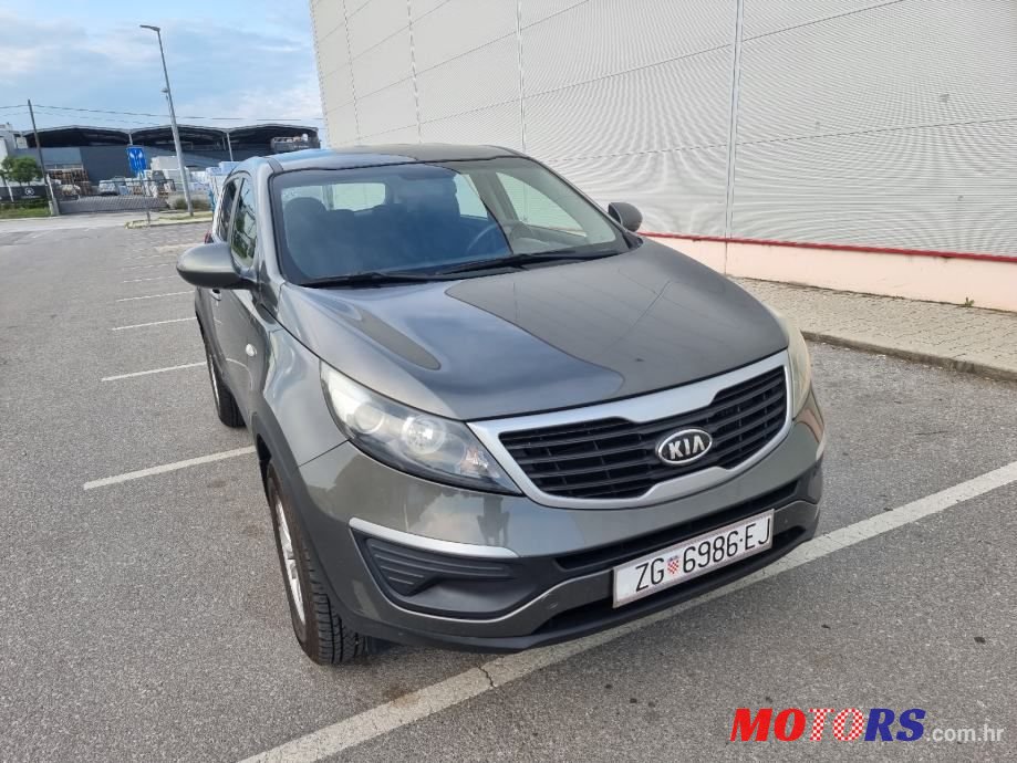 2011' Kia Sportage Sport photo #3