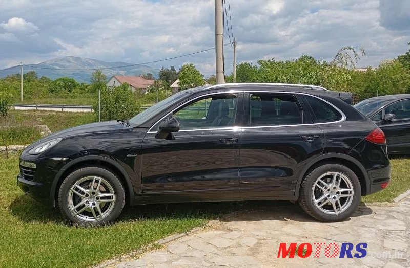 2012' Porsche Cayenne 3,0 V6 Tdi photo #2