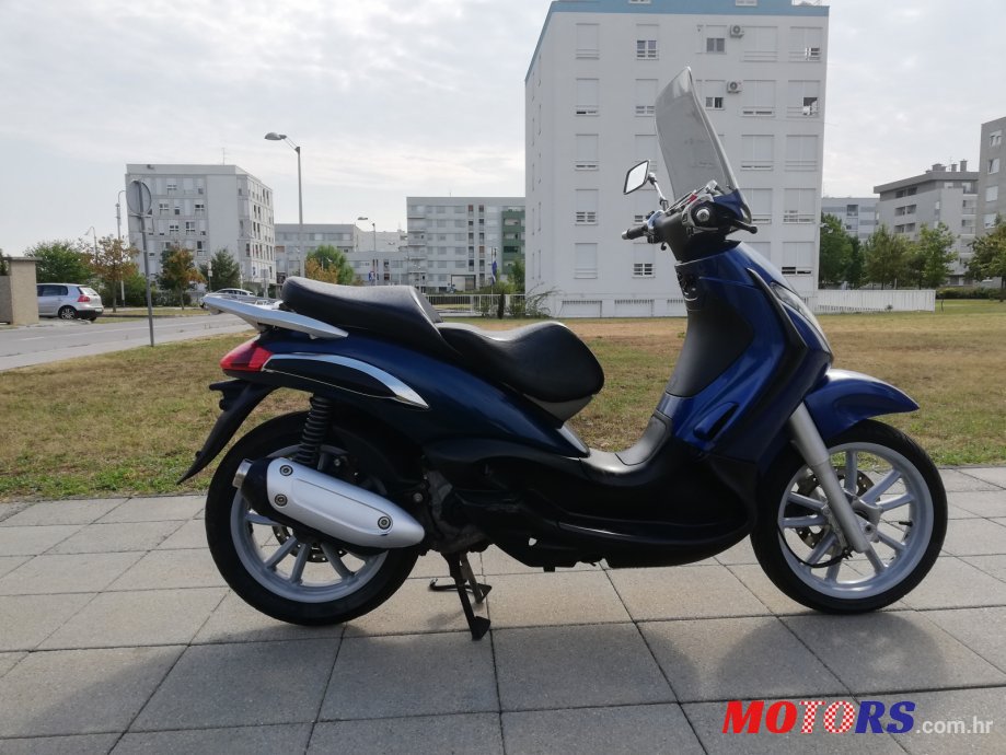 2004' Piaggio Beverly 250 photo #1