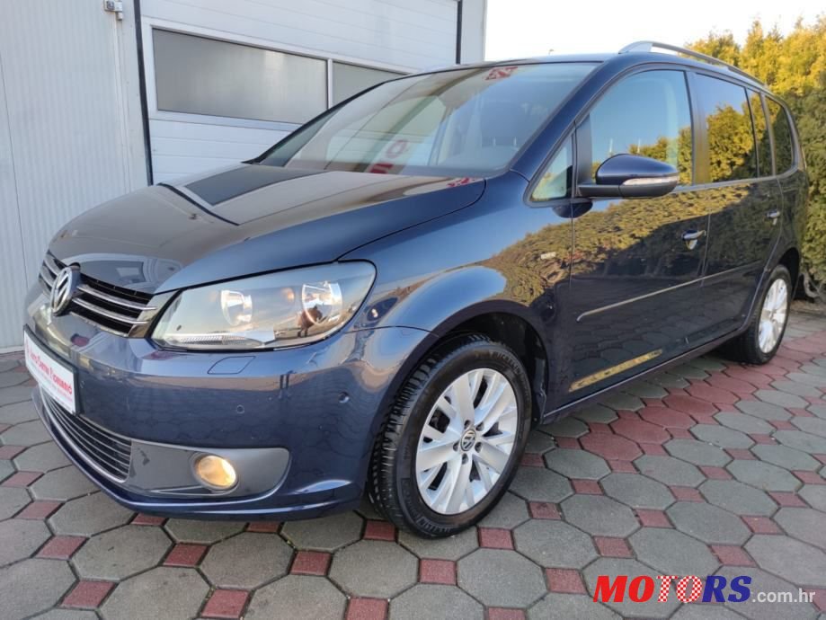 2013' Volkswagen Touran 2,0 Tdi photo #3
