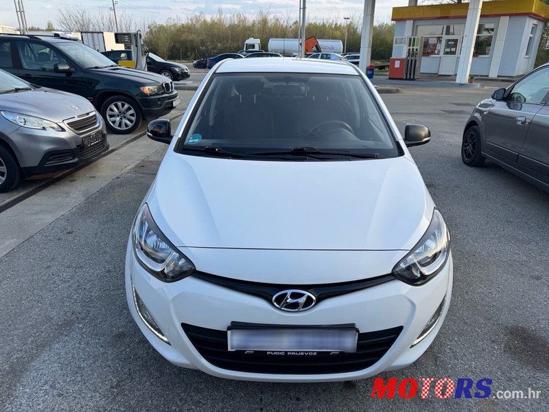 2014' Hyundai i20 1,2 photo #1