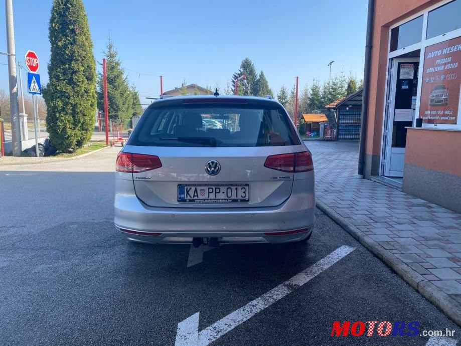 2015' Volkswagen Passat Variant photo #3