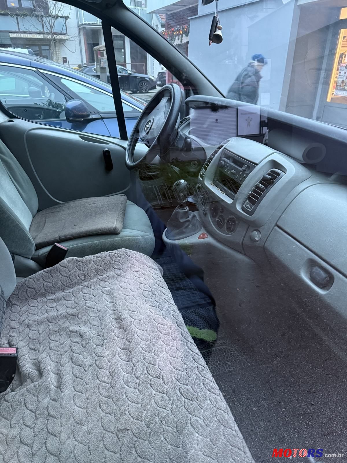 2004' Opel Vivaro Swb 1,9 Dti photo #3