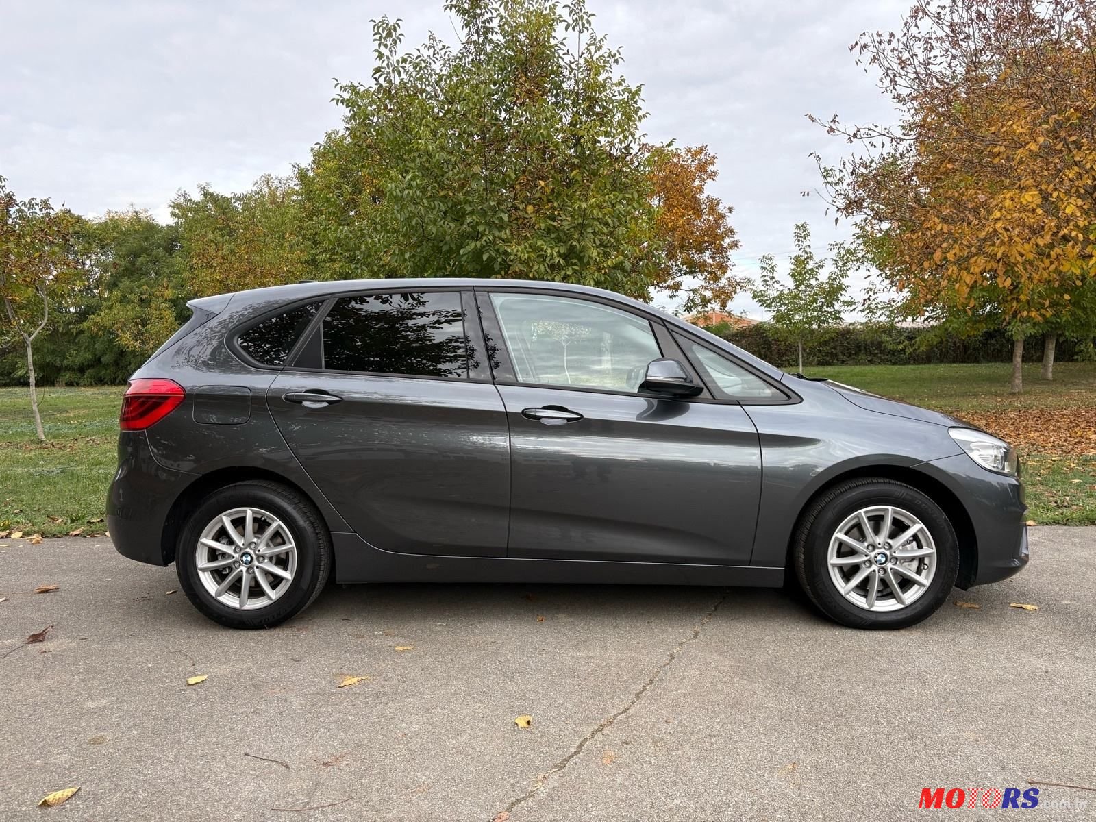 2015' BMW Serija 2 218D photo #6