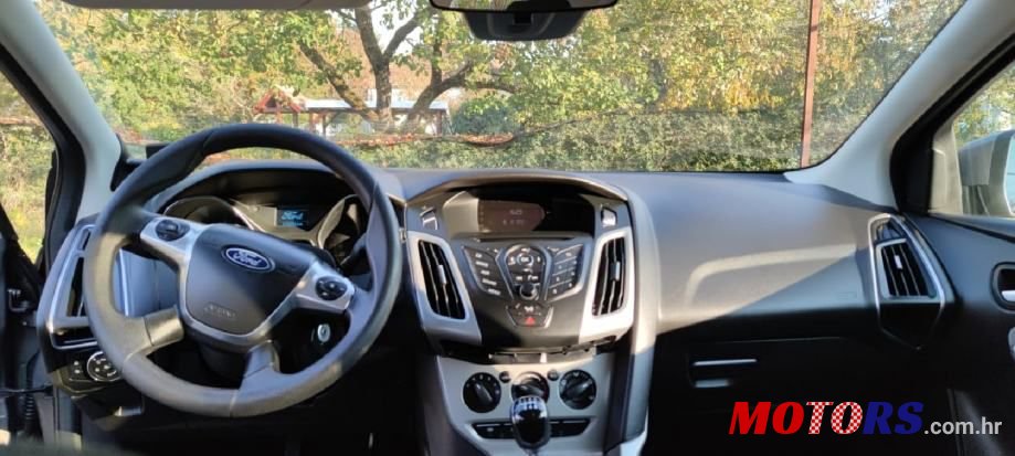 2011' Ford Focus 1,6 photo #3