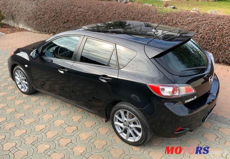 2013' Mazda 3 Sport photo #4