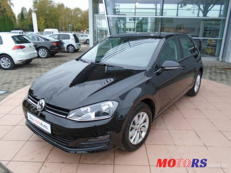 2016' Volkswagen Golf VII 1,6 Tdi Bmt photo #2