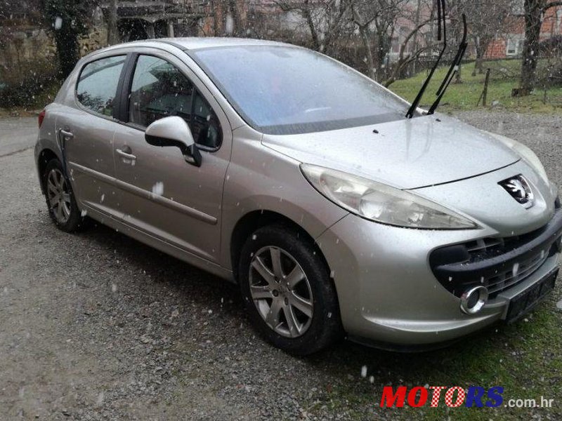 2006' Peugeot 207 1,6 Hdi photo #1