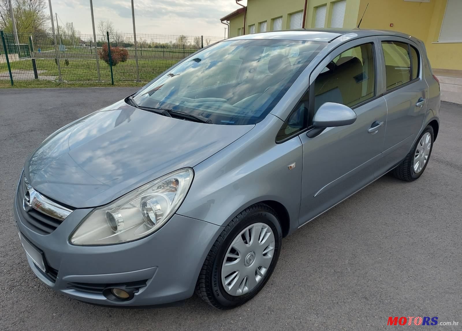 2006' Opel Corsa 1,3 Cdti photo #1