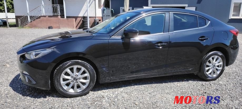 2017' Mazda 3 Cd 150 Sedan photo #5