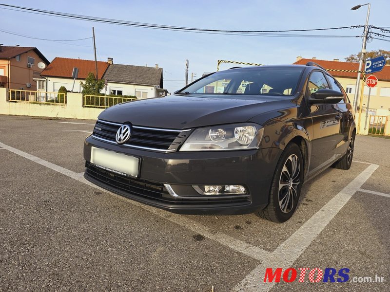 2012' Volkswagen Passat Variant photo #1