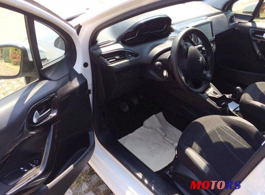 2015' Peugeot 208 1,6 E-Hdi photo #2