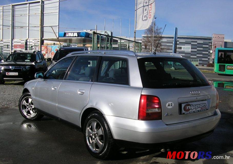 2000' Audi A4 Avant 2,5 Tdi photo #1