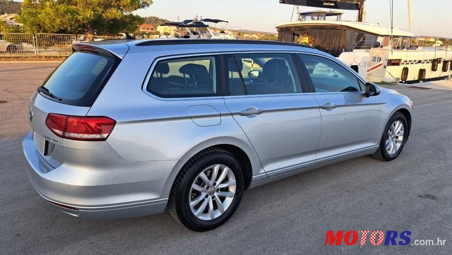 2015' Volkswagen Passat Variant photo #4