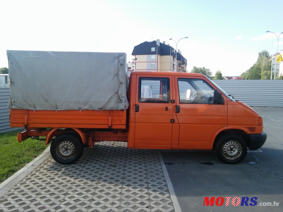 1998' Volkswagen T4 Kombi 2,4 D photo #3