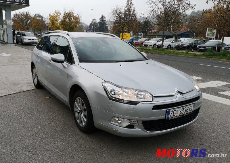 2013' Citroen C5 Break photo #1