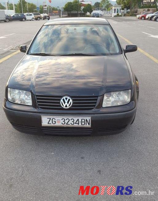 2001' Volkswagen Bora 1,9 Tdi photo #1