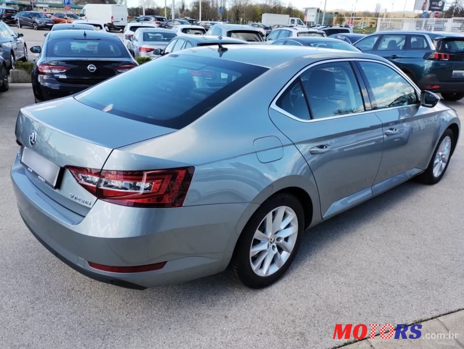 2018' Skoda Superb 2,0 Tdi Ambition photo #5