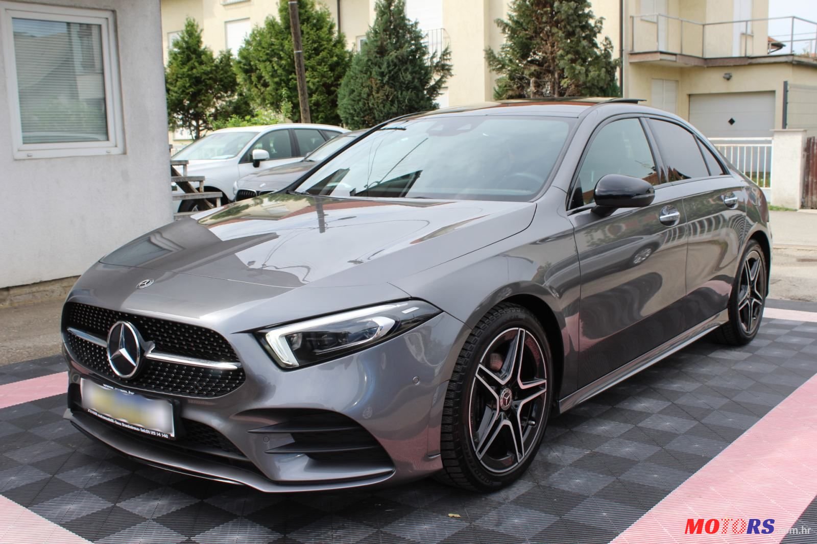 2020' Mercedes-Benz A-Klasa 180 D photo #3