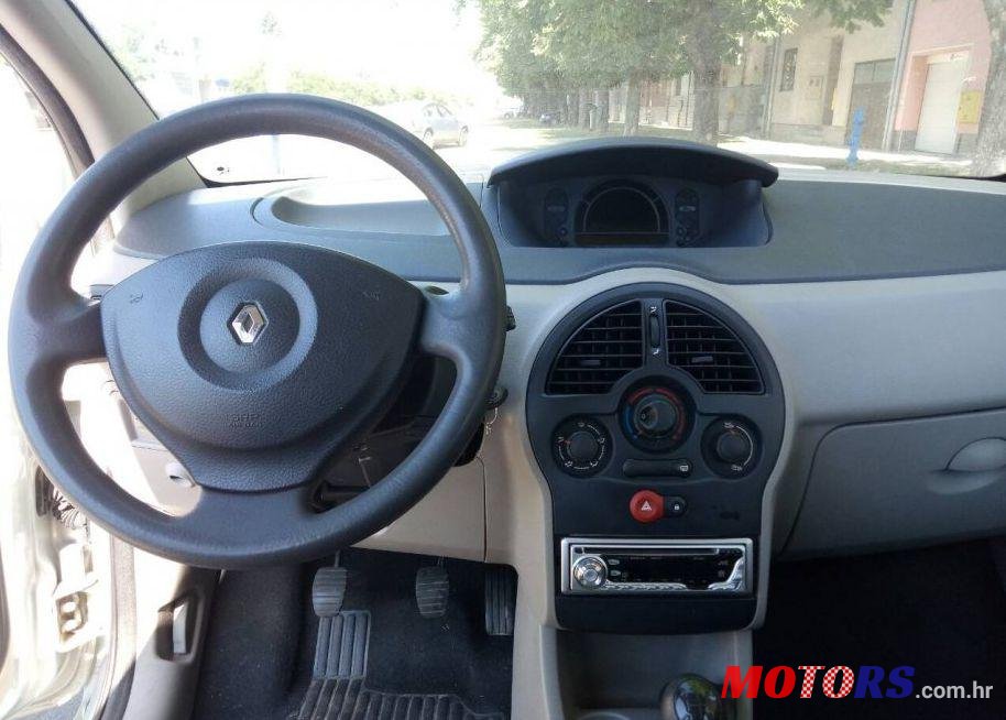 2004' Renault Modus 1,5 Dci photo #2