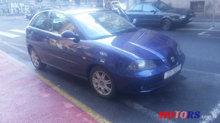 2004' SEAT Ibiza photo #1