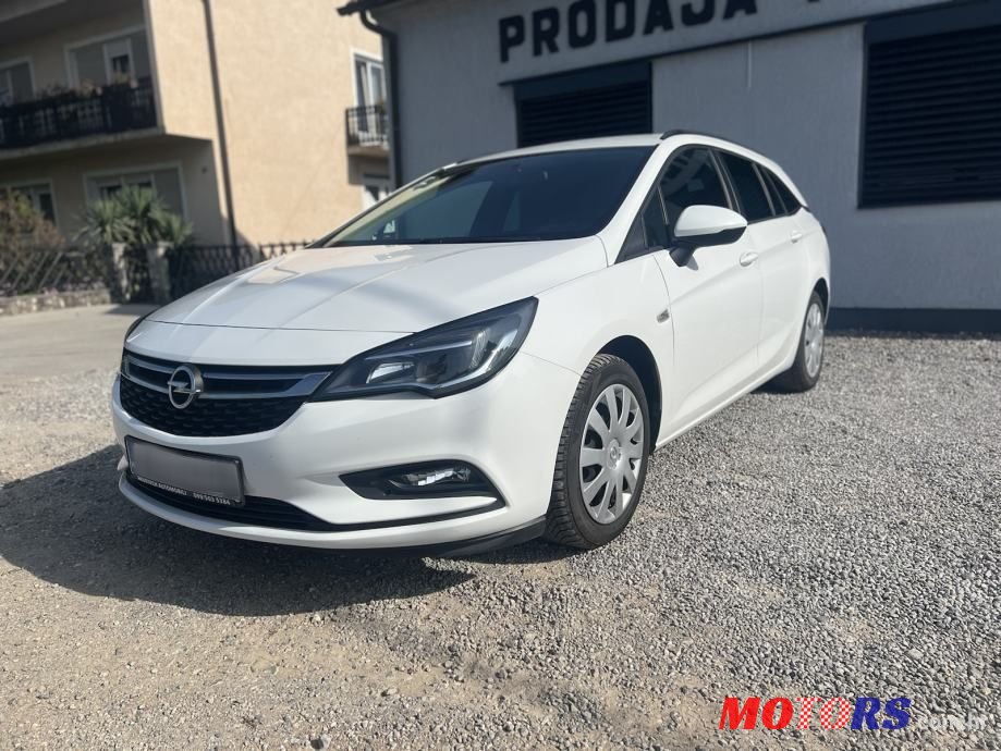 2017' Opel Astra Karavan photo #3