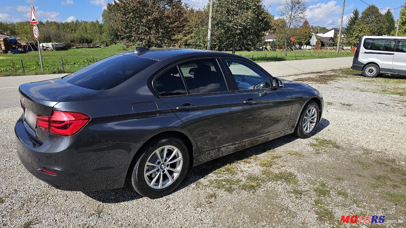 2016' BMW Serija 3 318D photo #3