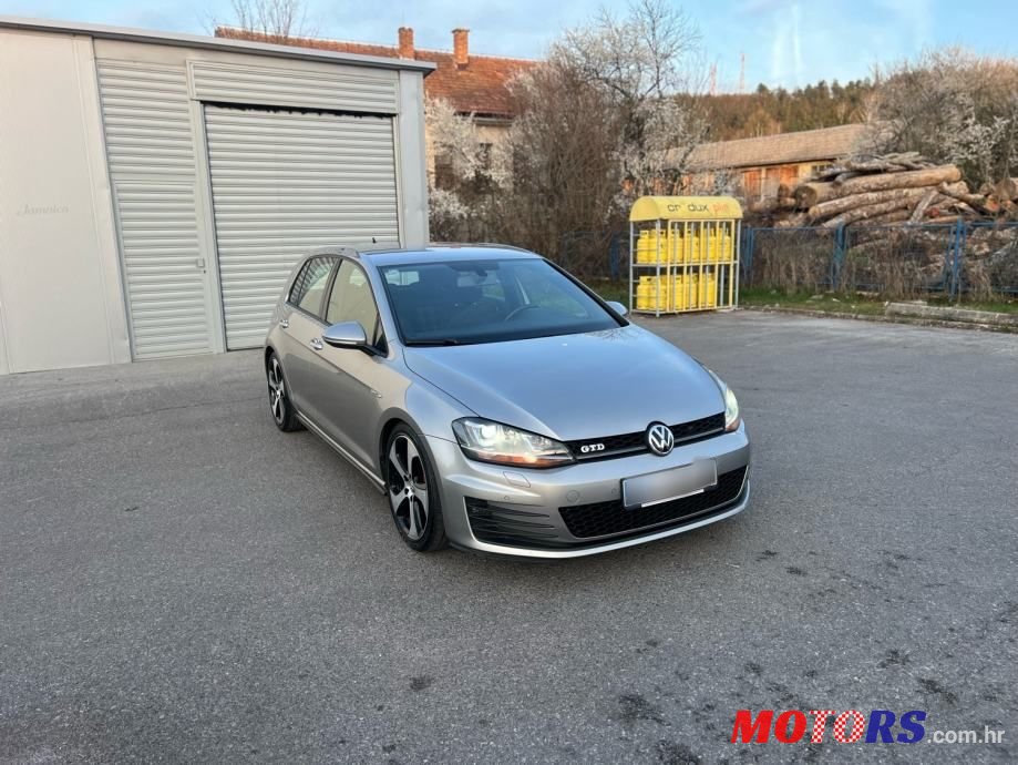 2013' Volkswagen Golf V 2.0 Tdi Gtd photo #4