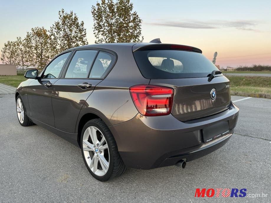 2015' BMW Serija 1 116D photo #4