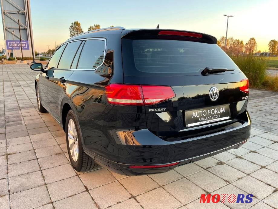 2015' Volkswagen Passat Variant photo #6