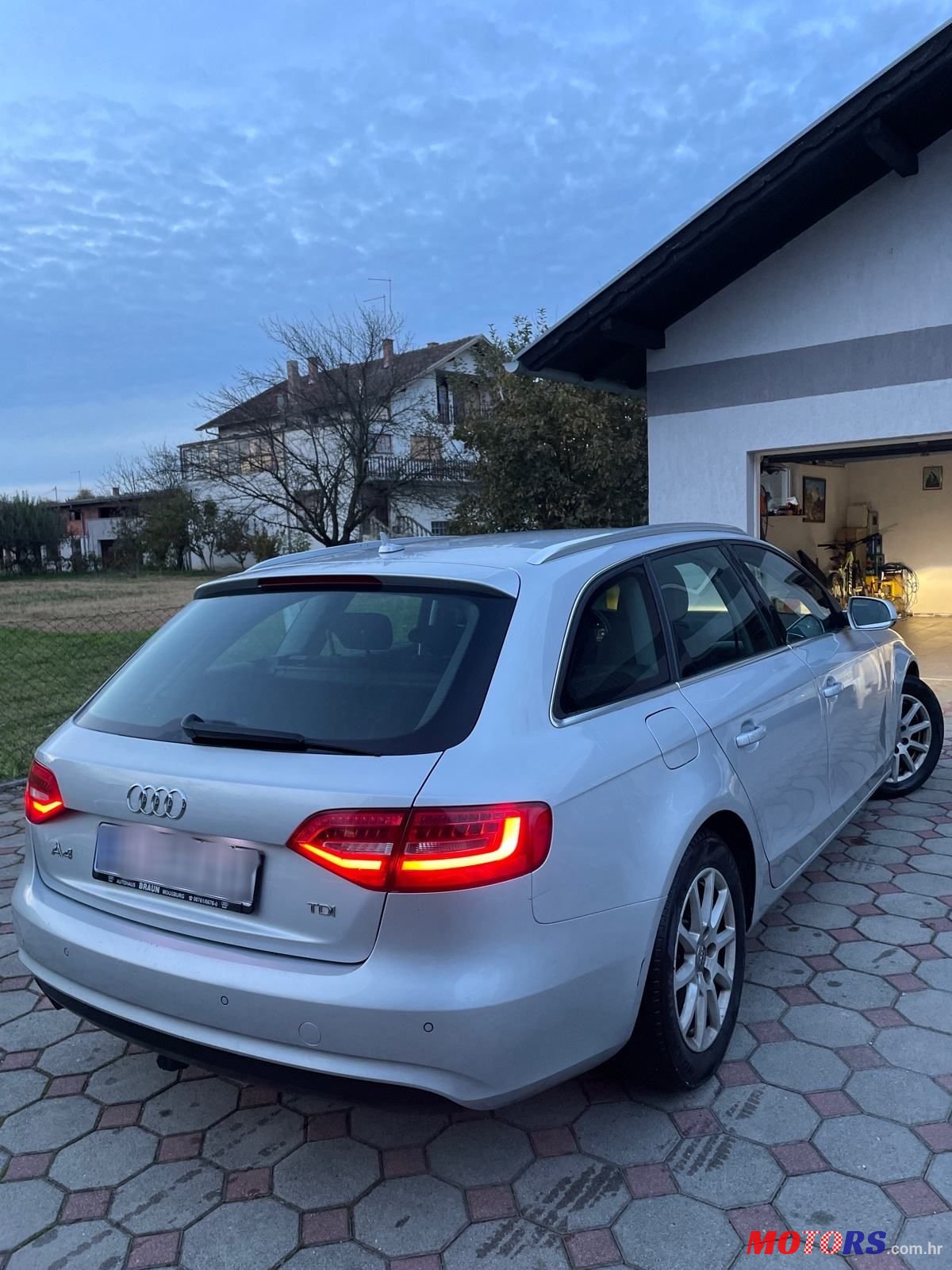 2013' Audi A4 Avant photo #4