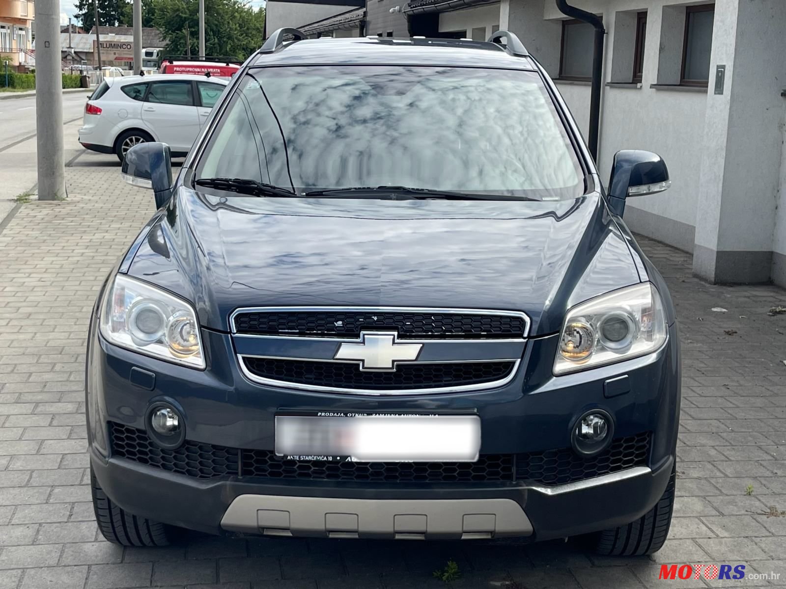 2008' Chevrolet Captiva 2,0 D 4X4 photo #2