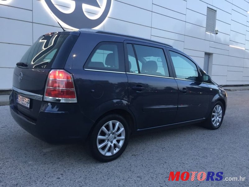 2007' Opel Zafira photo #3