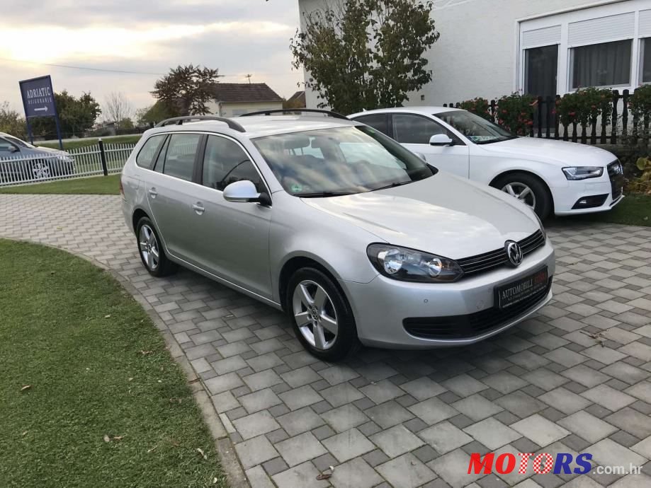 2011' Volkswagen Golf 6 Variant photo #5