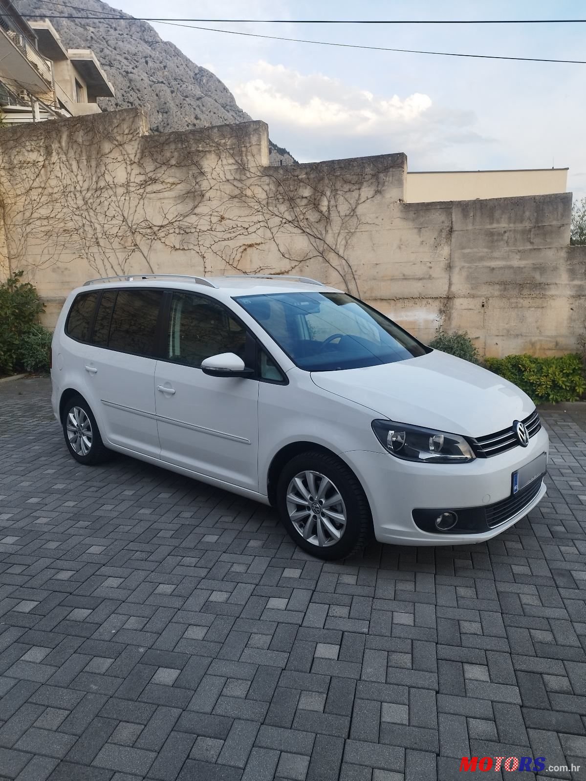 2013' Volkswagen Touran 1,6 Tdi photo #2