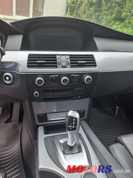 2008' BMW Serija 5 525Xd photo #4