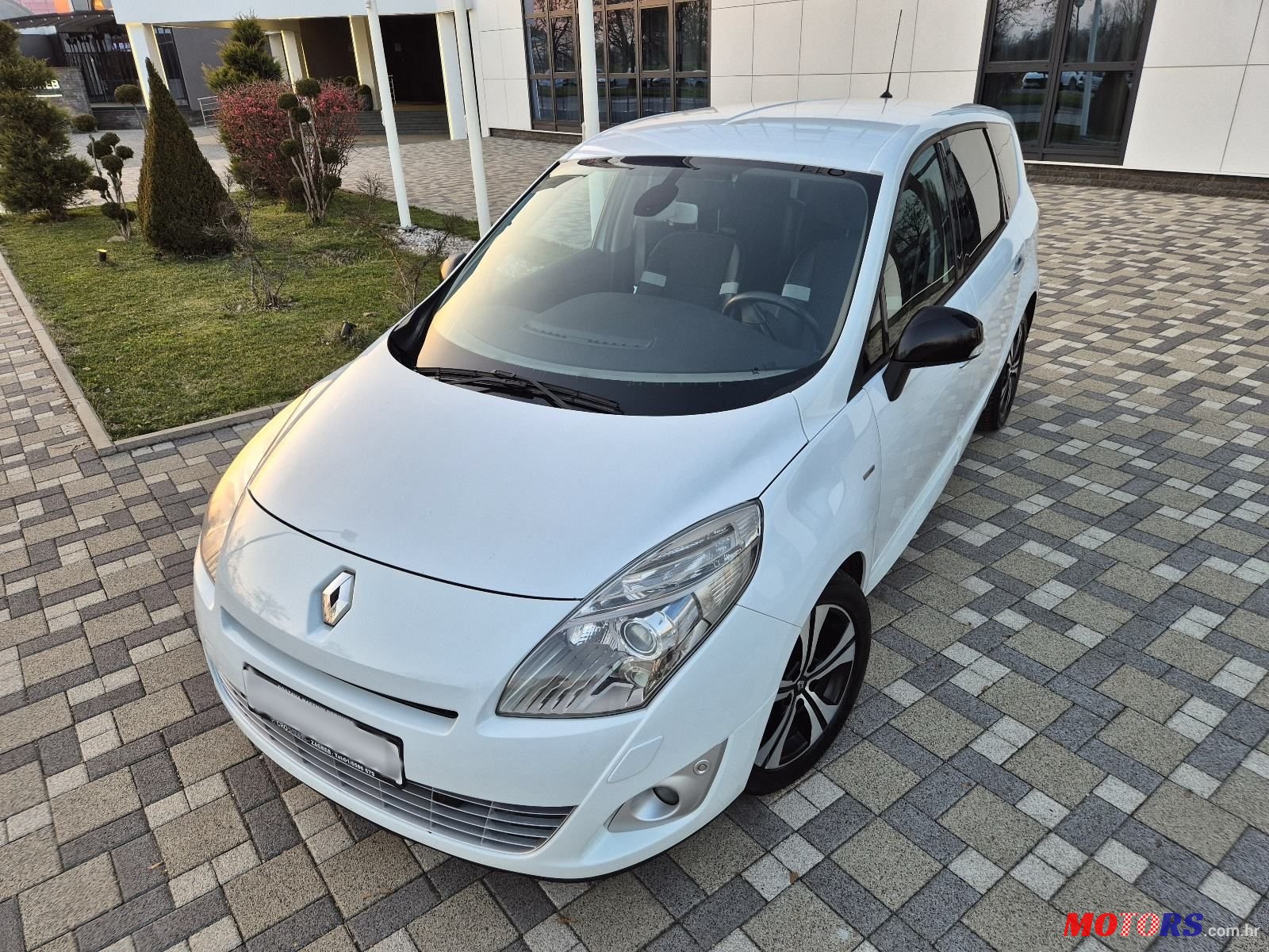 2011' Renault Grand Scenic 2,0 Dci photo #1