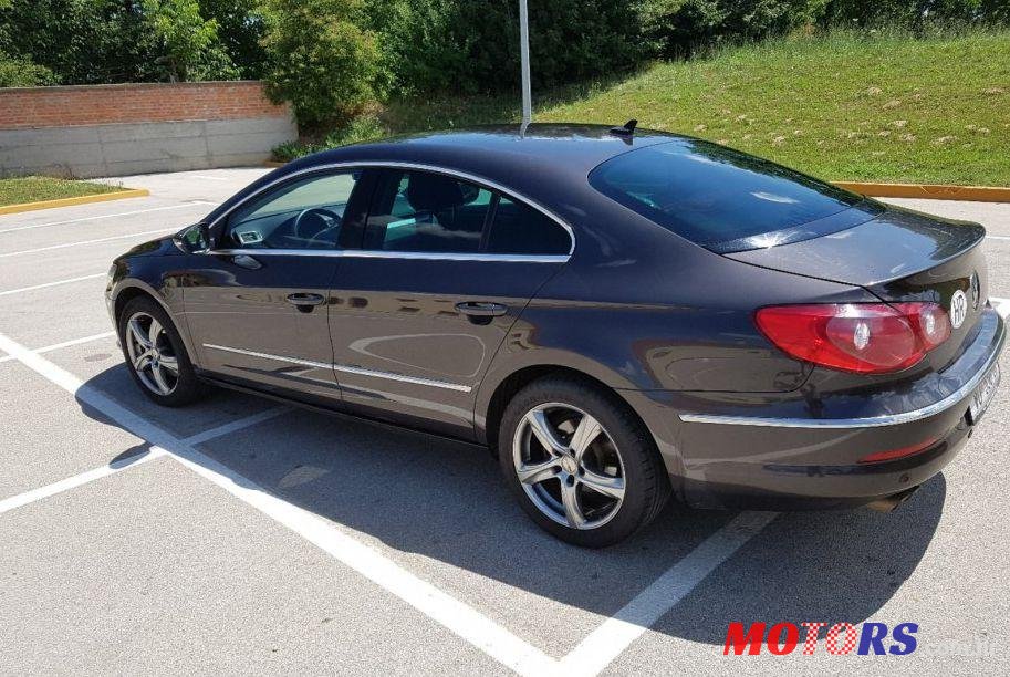 2011' Volkswagen Passat CC 2,0 Tdi photo #1