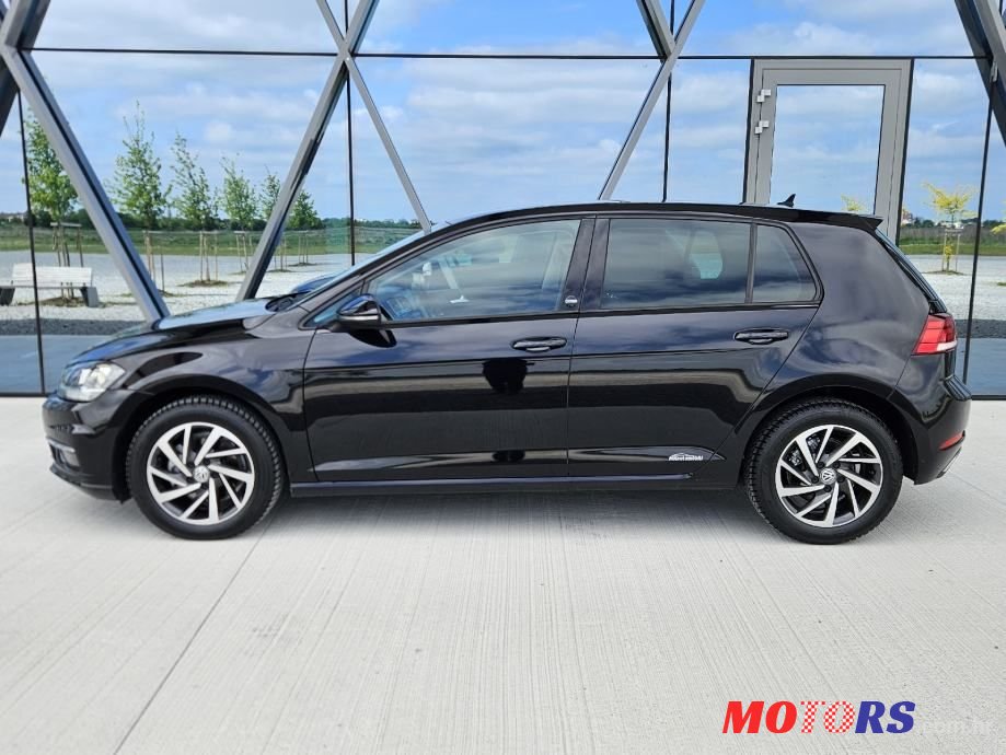 2017' Volkswagen Golf VII 1,6 Tdi photo #3