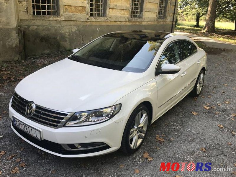 2013' Volkswagen Passat Cc photo #2