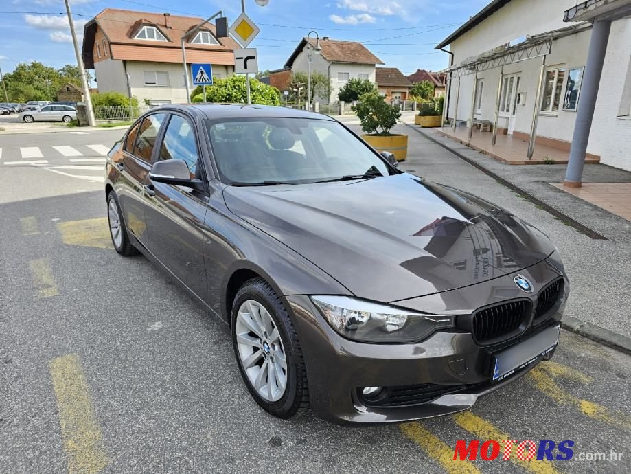 2015' BMW Serija 3 316D photo #3