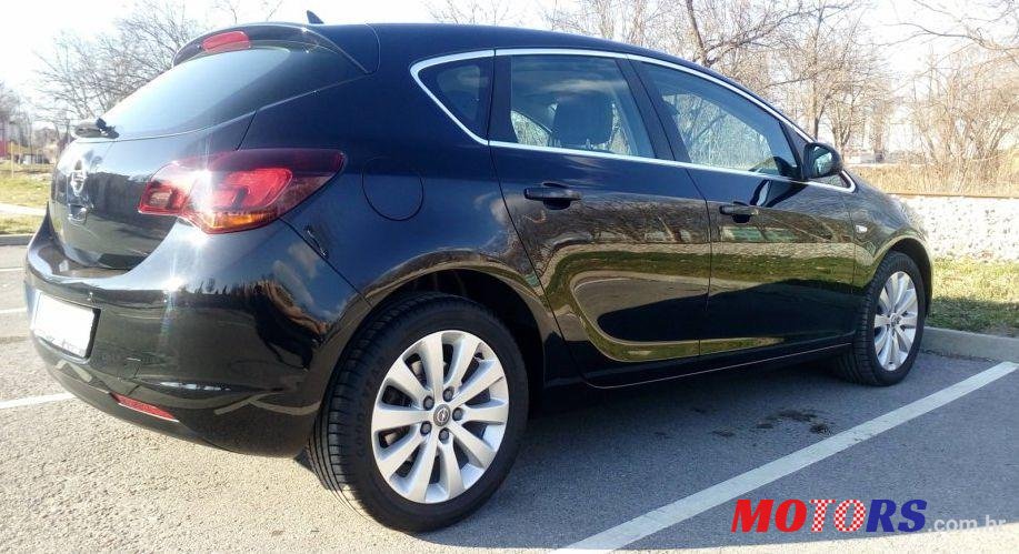 2011' Opel Astra 1,7 Cdti photo #1